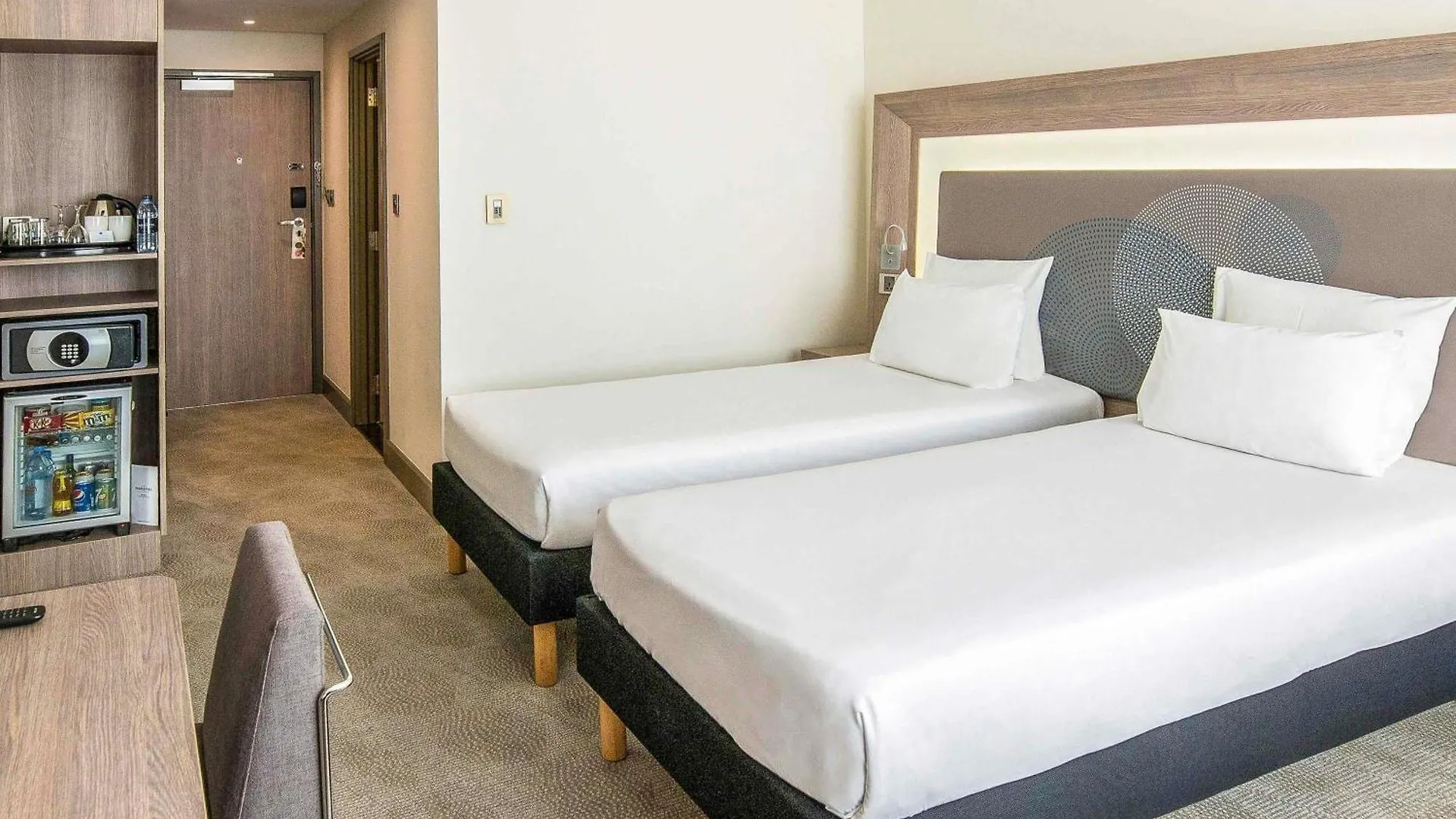 Novotel World Trade Centre Dubai Hotel