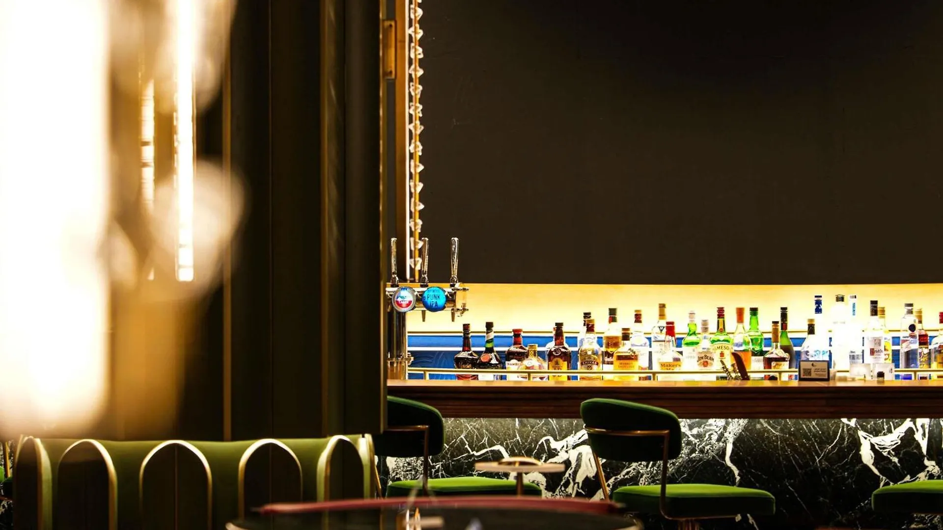 Novotel World Trade Centre Dubai 4*,